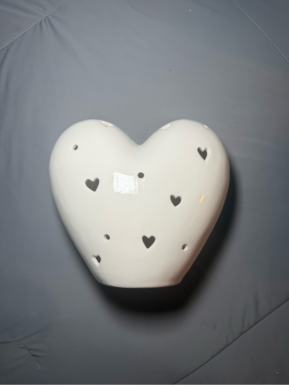 Cracker Barrel Light Up Ceramic Heart White with Cutout Hearts Night Light